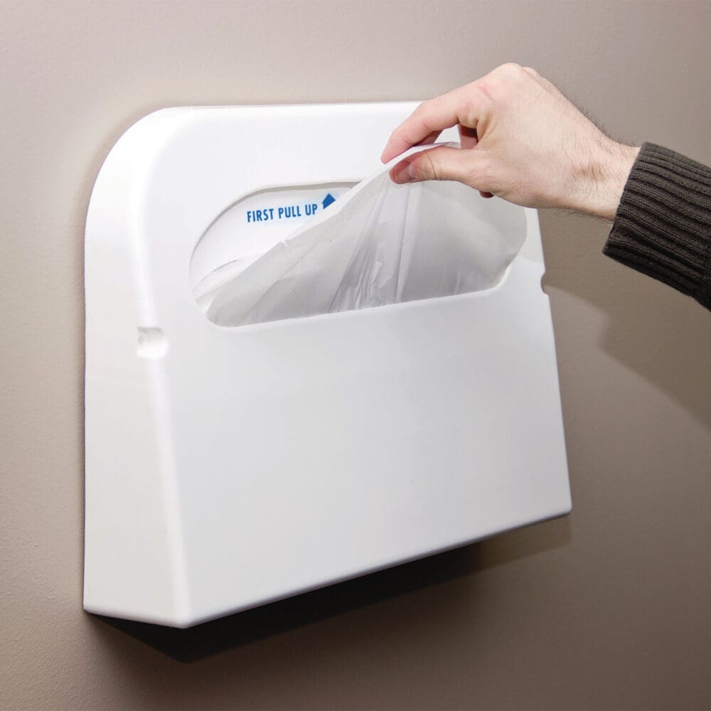 Health Gards Toilet Seat Covers, 14.25 x 16.5, White, 250 Covers/Pack, 20 Packs/Carton - Image 2