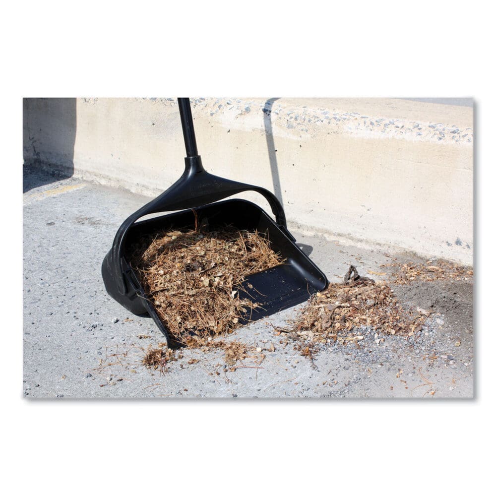 Lobby Pro Upright Dustpan with Wheels, 12.5w x 37h, Polypropylene with Vinyl Coat, Black - Image 4