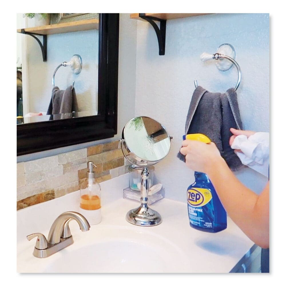 Streak-Free Glass Cleaner, Pleasant Scent, 32 oz Spray Bottle, 12/Carton - Image 7