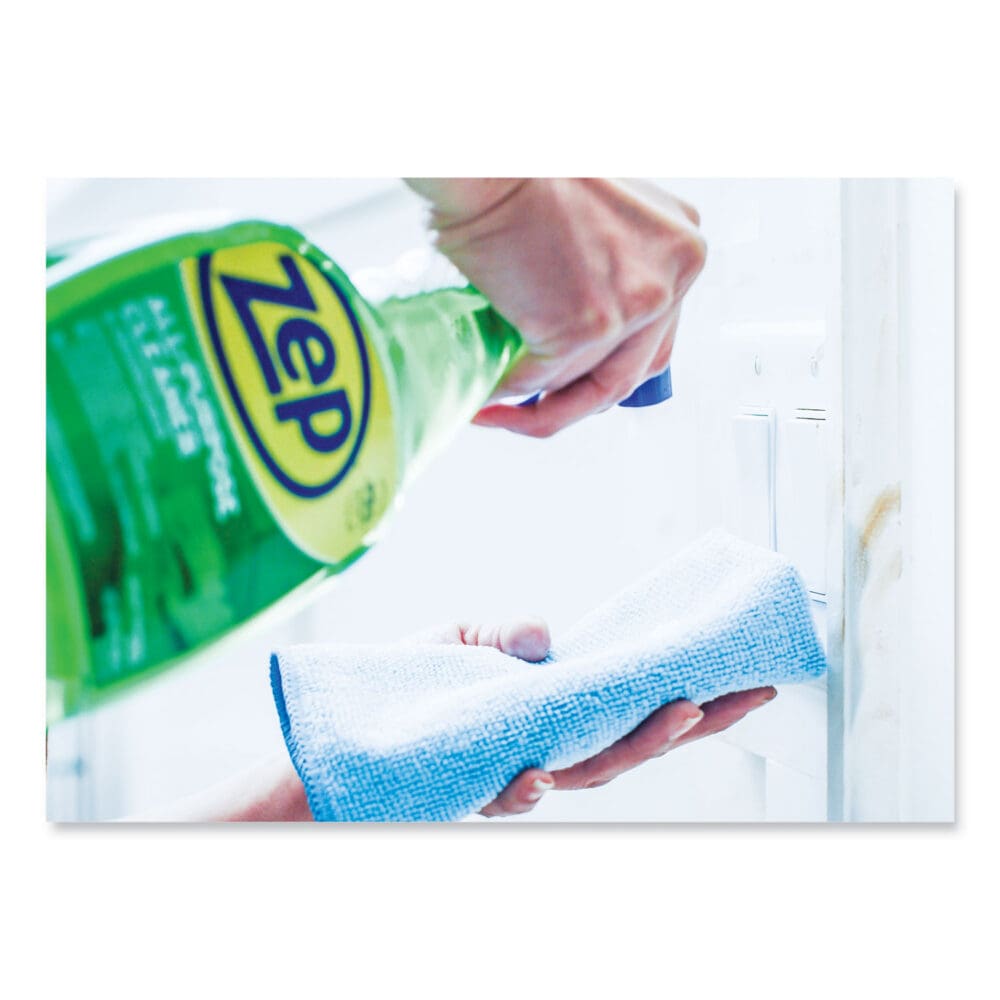 All-Purpose Cleaner and Degreaser, 32 oz Spray Bottle - Image 3