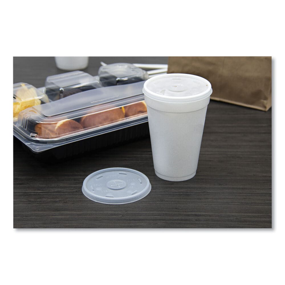 Plastic Lids, Fits 12 oz to 24 oz Hot/Cold Foam Cups, Straw-Slot Lid, White, 100/Pack, 10 Packs/Carton - Image 8