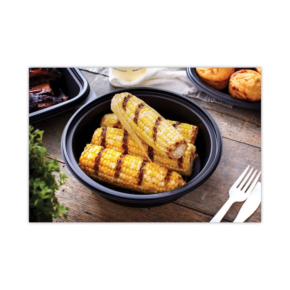EarthChoice MealMaster Container with Lid, 32 oz, 8" dia x 2.12" h, 1-Compartment, Black/Clear, Plastic, 250/Carton - Image 3