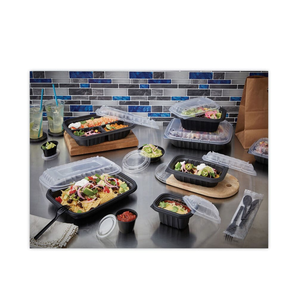 EarthChoice Entree2Go Takeout Container, 3-Compartment, 48 oz, 11.75 x 8.75 x 2.13, Black, Plastic, 200/Carton - Image 3
