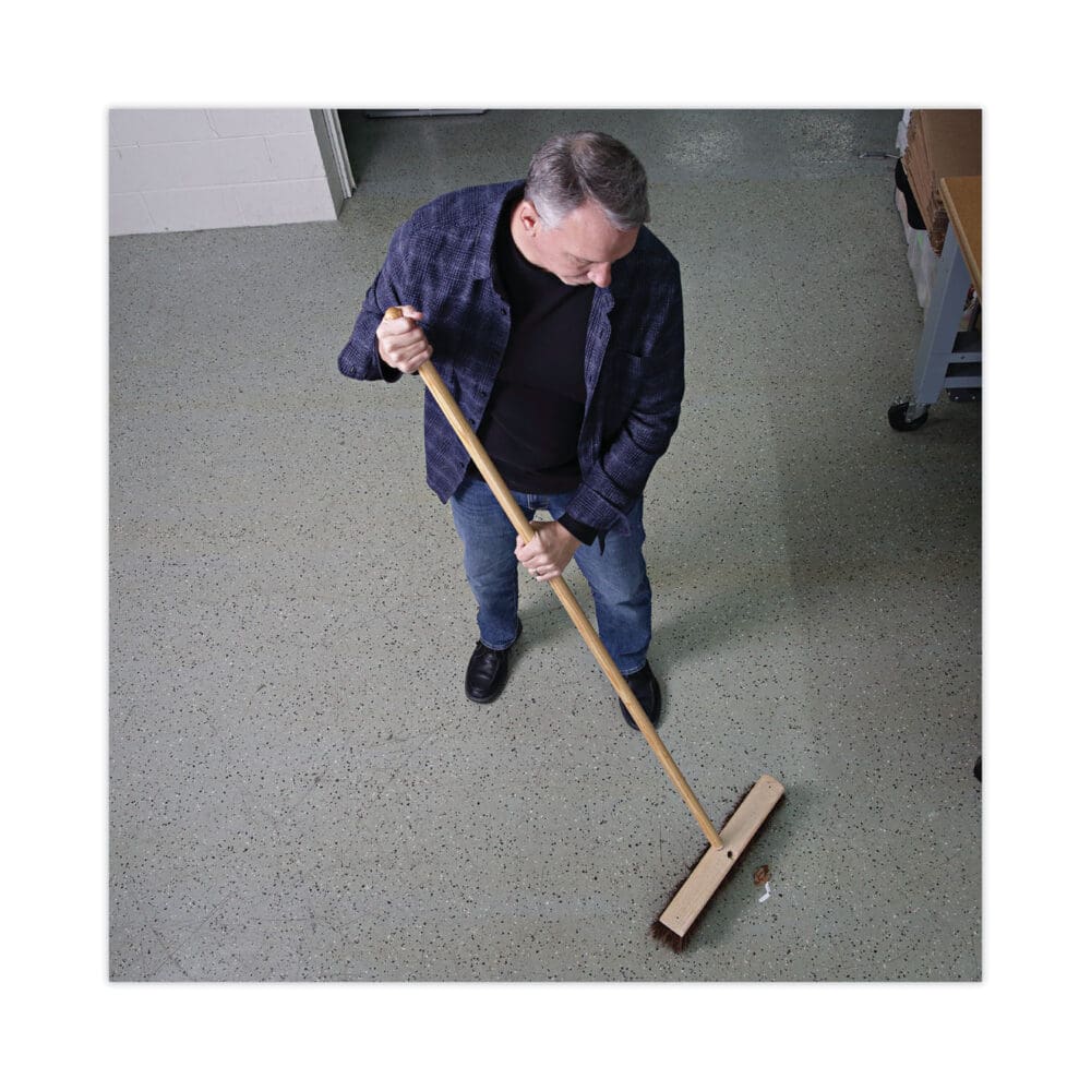 Heavy-Duty Threaded End Lacquered Hardwood Broom Handle, 1.13" dia x 60", Natural - Image 4