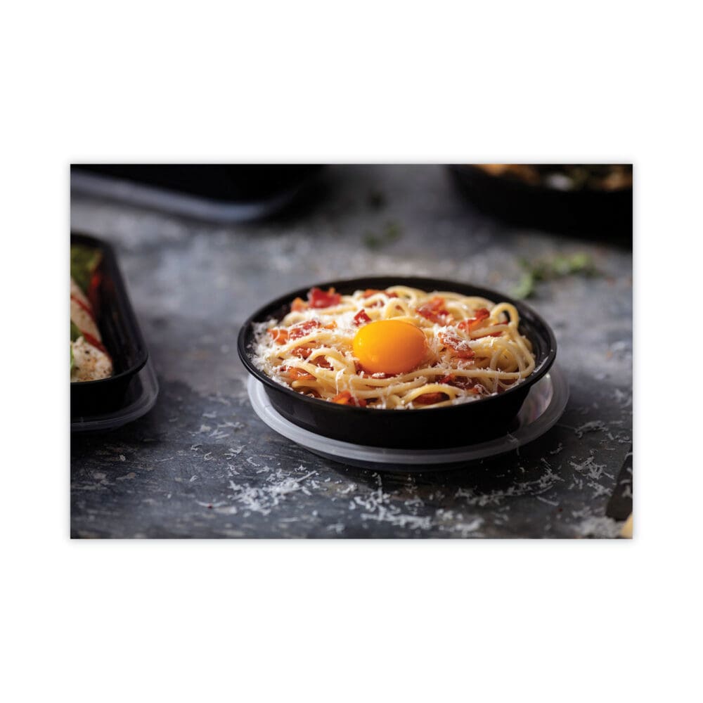 EarthChoice Versa2Go Microwaveable Container, 30 oz, 6.8 x 6.8 x 2.2, Black/Clear, Plastic, 150/Carton - Image 5