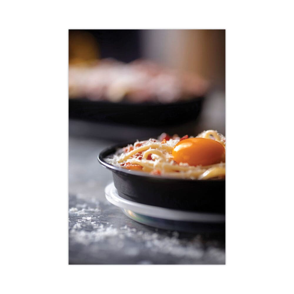 EarthChoice Versa2Go Microwaveable Container, 30 oz, 6.8 x 6.8 x 2.2, Black/Clear, Plastic, 150/Carton - Image 3