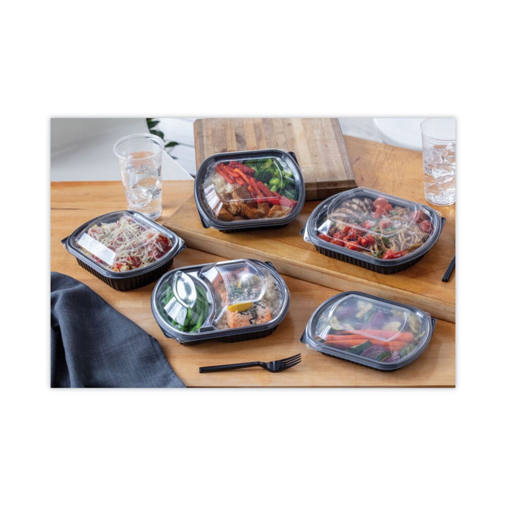 ClearView MealMaster Lid with Fog Gard Coating, Large 2-Compartment Dome Lid, 9.38 x 8 x 1.25, Clear, Plastic, 252/Carton - Image 6