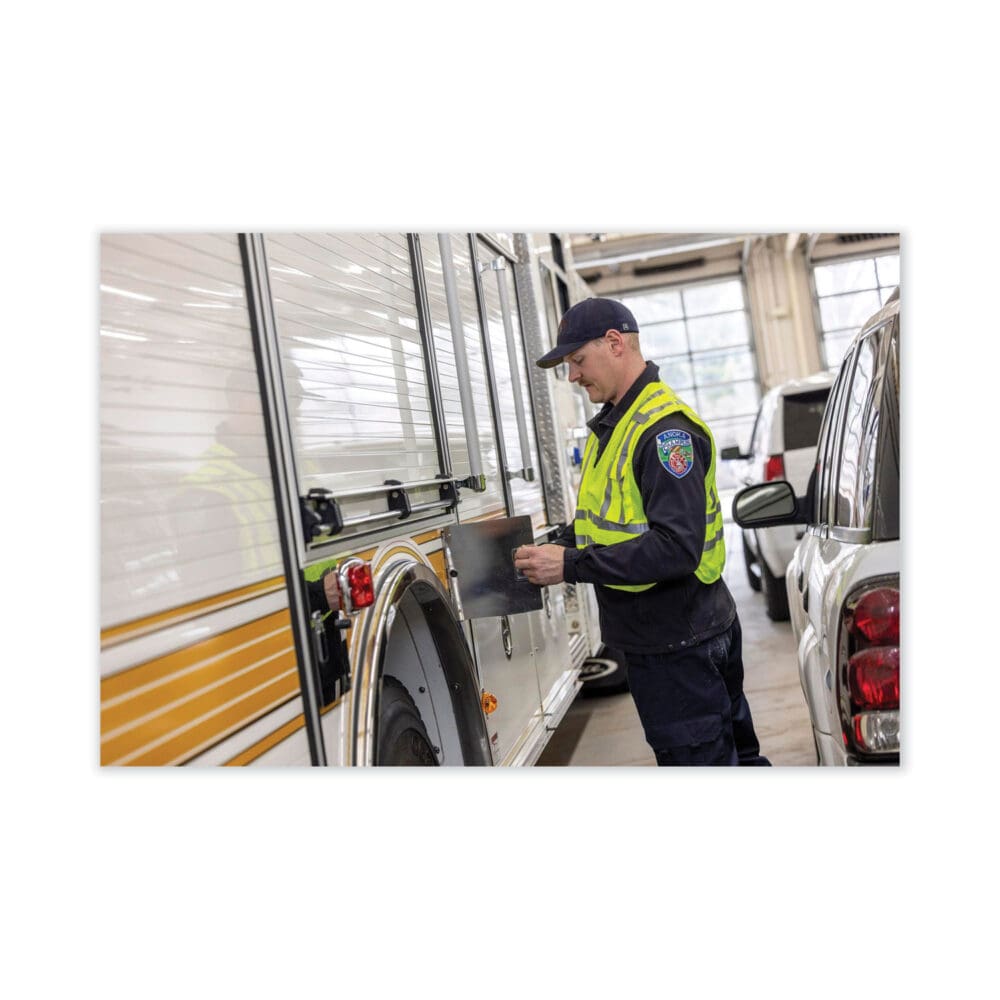 GloWear 8244PSV Class 2 Expandable Public Safety Hook and Loop Vest, Polyester, Med/Large, Lime, Ships in 1-3 Business Days - Image 3
