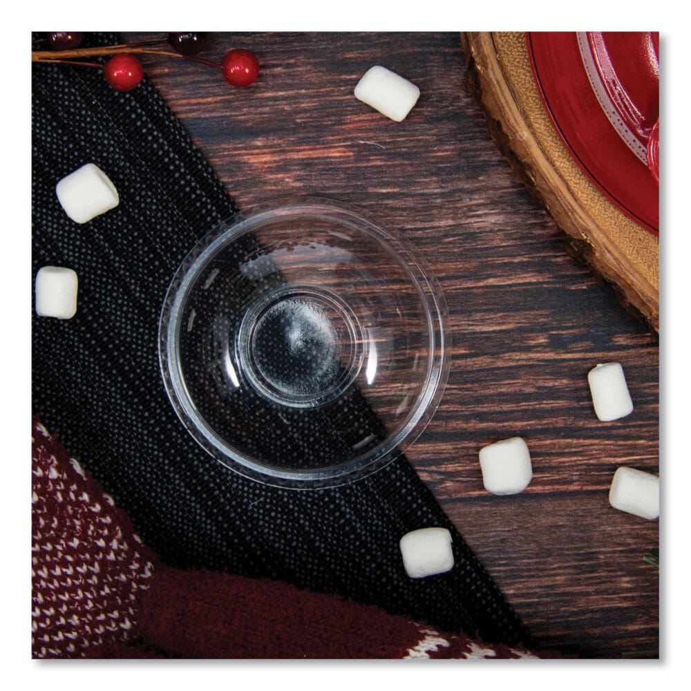 Plastic Dome Lid, No-Hole, Fits 9 oz to 22 oz Cups, Clear, 100/Sleeve, 10 Sleeves/Carton - Image 3