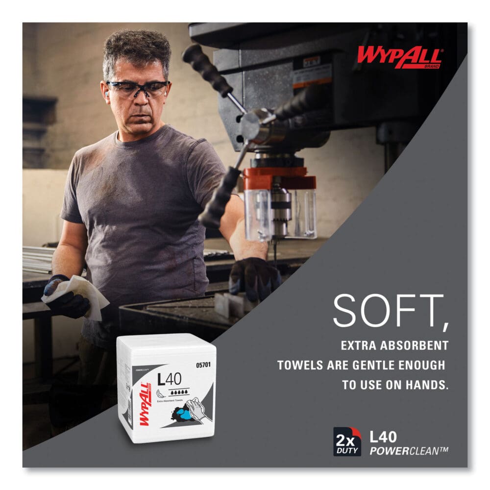 L40 Towels, 1/4 Fold, 12.5 x 12, White, 56/Box, 18 Packs/Carton - Image 6