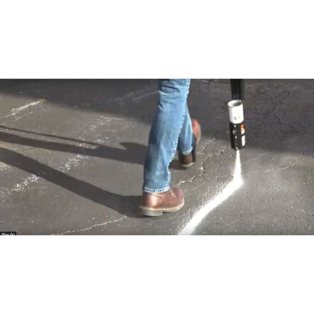 Industrial Choice M1600 System Solvent-Based Precision Line Marking Paint, Flat Fluorescent Orange, 17 oz Aerosol Can, 12/CT - Image 2